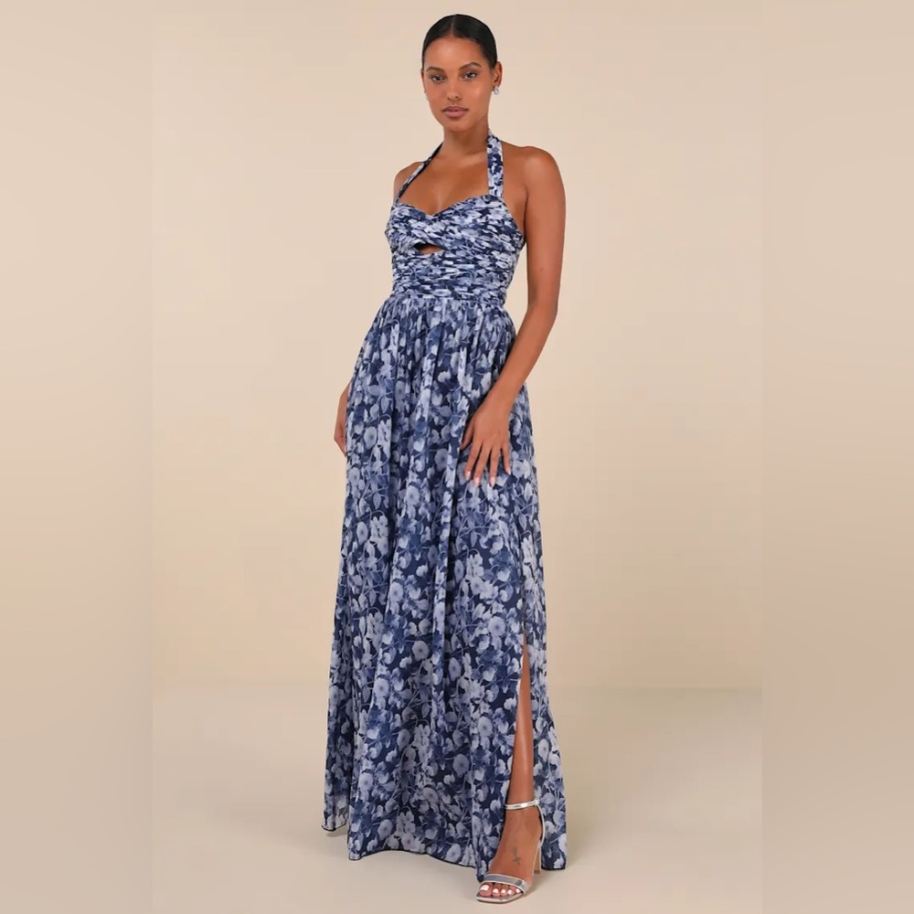 Lulu’s floor length formal blue and white flowered crepe flowy dress